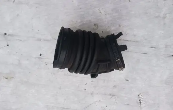 Alfa Romeo 159 Air intake hose/pipe 51767818