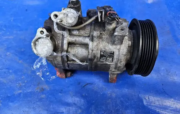 BMW 3 F30 F35 F31 Air conditioning (A/C) compressor (pump) 9330831
