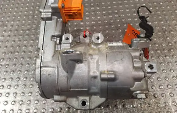 Renault Austral Air conditioning (A/C) compressor (pump) S25081214 926003993R