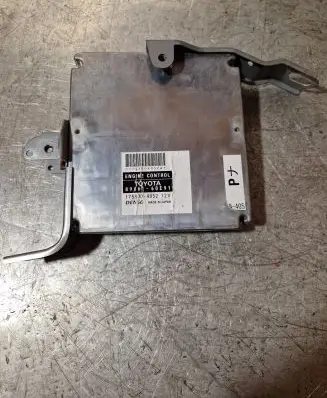 Toyota Land Cruiser (J120) Engine control unit/module 8966160E91 1758004052