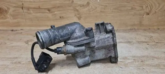Thermostat/thermostat housing