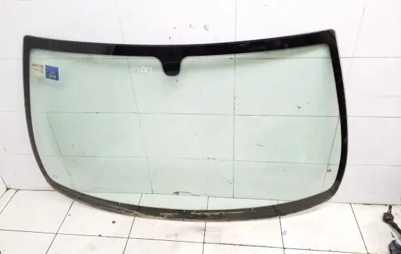 Fiat Bravo - Brava Front windscreen/windshield window 43R005093 AS1