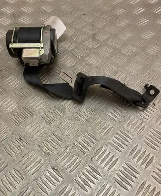 Volvo XC90 Third row seat belt 39825739