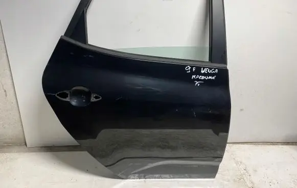 KIA Venga Rear door