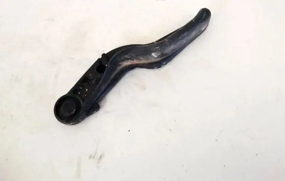 Opel Zafira A Engine bonnet (hood) release handle