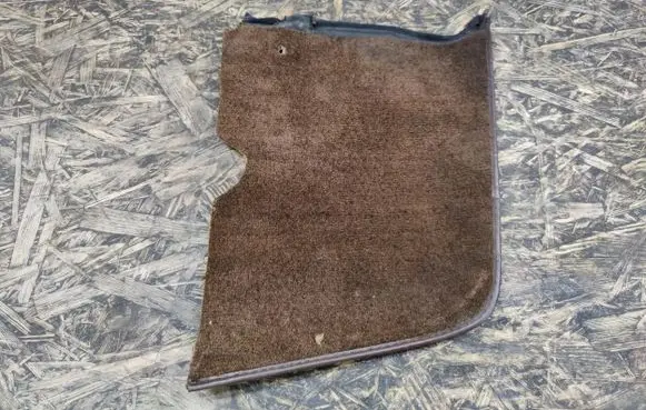 Porsche 944 Foot area side trim BN842994