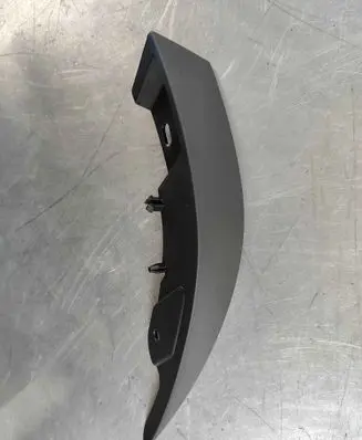 Audi Q2 - Front bumper splitter molding 81a8538879b9