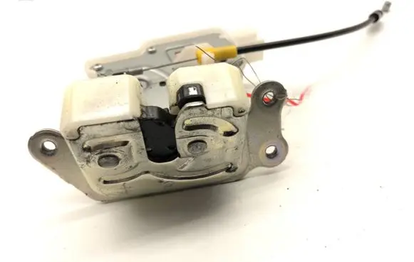 Suzuki Ignis Tailgate exterior lock 