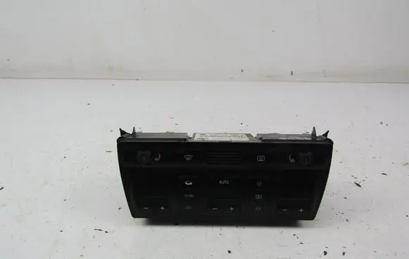 Audi A6 Allroad C5 Air conditioning/heating control unit 