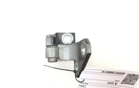 Volkswagen Golf V Front door upper hinge 