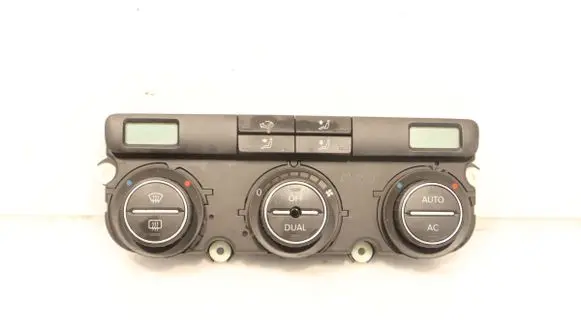 Volkswagen Tiguan Interior fan control switch 