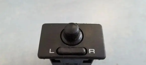 Nissan Almera Wing mirror switch