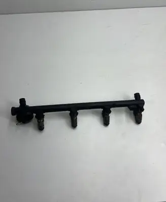 Renault Megane I Fuel main line pipe 7700106024
