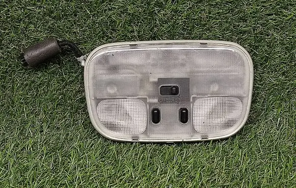 Ford Escape Front seat light 5L8413776 8L8413776 5L8413776ABW
