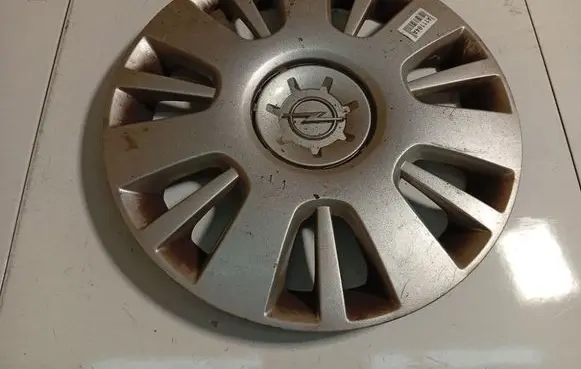 Opel Astra H R16 wheel hub/cap/trim 13242075