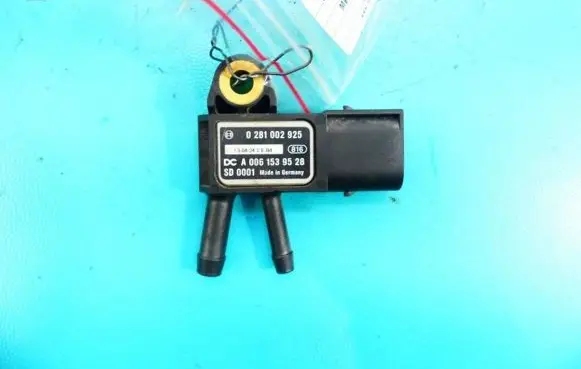 Mercedes-Benz CLS C218 X218 Exhaust gas pressure sensor 0281002925 IMPRK1257221
