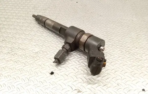 Opel Zafira B Fuel injector 0445110165