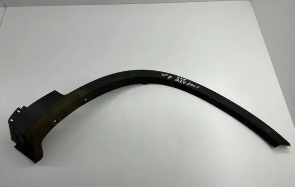KIA Sorento Front arch trim 877142p010