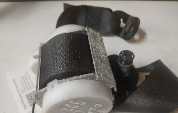 Opel Vectra C Rear seatbelt