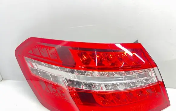 Mercedes-Benz E W212 Rear/tail lights A2129060558