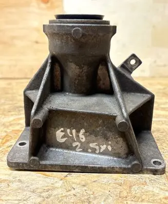 BMW 3 E46 Driveshaft support bearing 7500851 31537500851