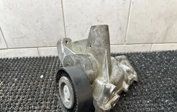 Volvo XC60 A/C compressor mount bracket 6G9N19D624BC