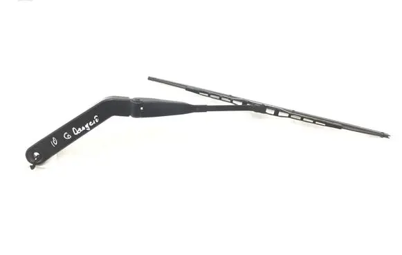 Nissan X-Trail T30 Rear wiper blade arm 