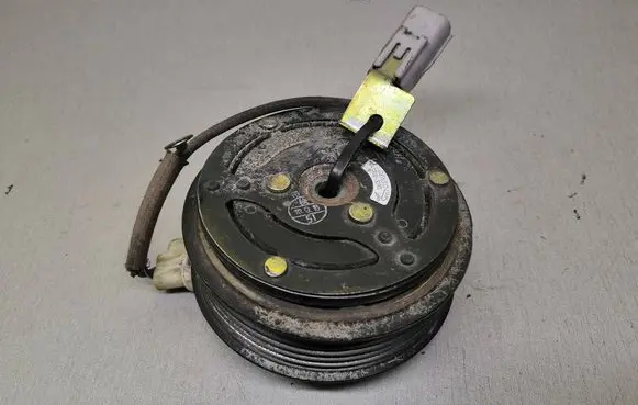 Toyota Corolla Verso E121 A/C flexible coupling/sleeve 2473003090
