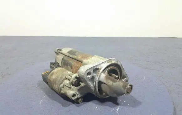 Toyota Yaris Verso Starter motor 28100-21030