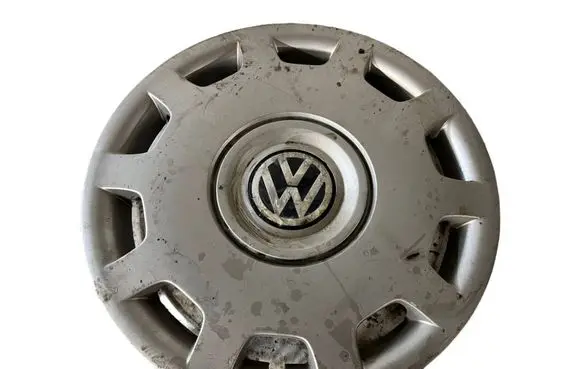 Volkswagen PASSAT B5 R15 wheel hub/cap/trim 3B0601147D