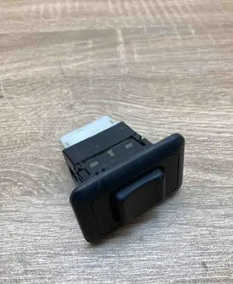 Volvo 850 Electric window control switch 3523120