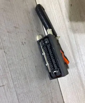 Mitsubishi ASX ABS module connector plug 