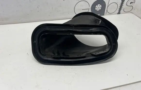 Opel Mokka B Air intake duct part 9826752180