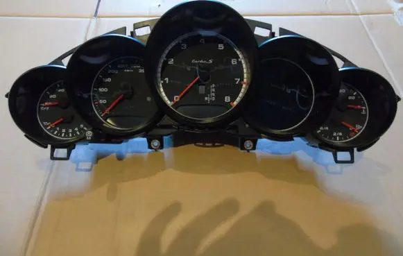 Porsche Panamera (970) Speedometer (instrument cluster) 97064112555