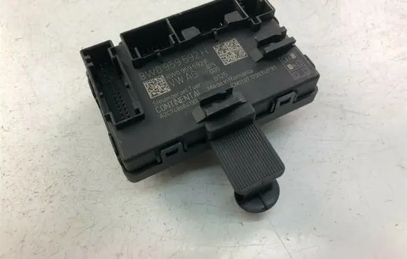 Audi A4 S4 B9 Door control unit/module 8W0959592H K5910