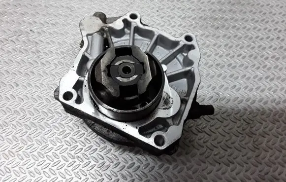 Opel Vectra C Vacuum pump