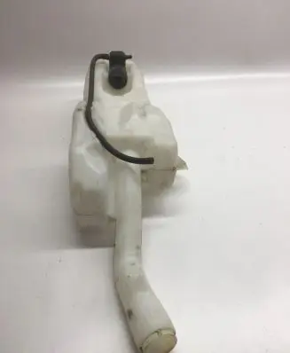 Fiat 500 Windshield washer fluid reservoir/tank 05182444AC