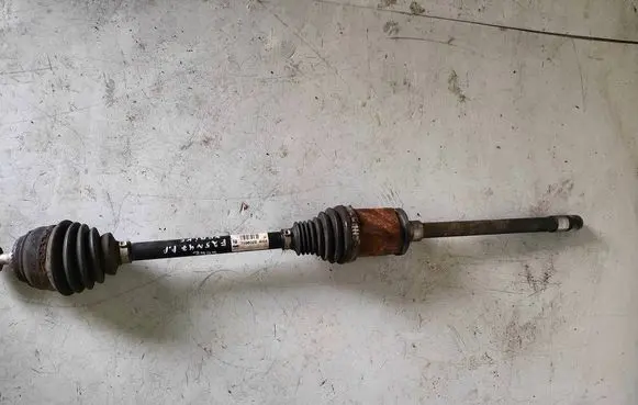 BMW X3 F25 Front driveshaft 7598028