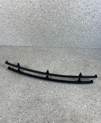 Ford Mondeo Mk III Front bumper lower grill 1S7J17B968 20008973