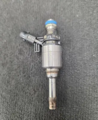Audi A4 S4 B8 8K Fuel injector 06H906036G 06H906036S 06H906036P