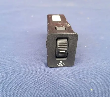 Rover 414 - 416 - 420 Interior lighting switch YUR10007