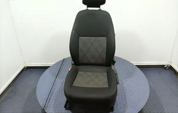 Seat Toledo I (1L) Front driver seat 