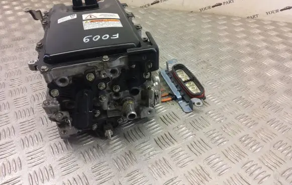 Toyota C-HR I Voltage converter inverter G920047330