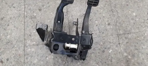 Volkswagen Vento Pedal assembly 