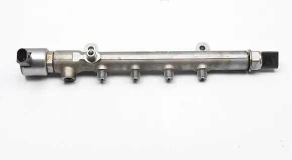Mercedes-Benz E W212 Fuel main line pipe A6510700595