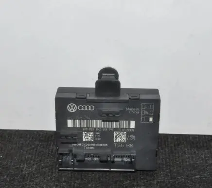 Audi A4 S4 B8 8K Door control unit/module 8K09597948K0959795