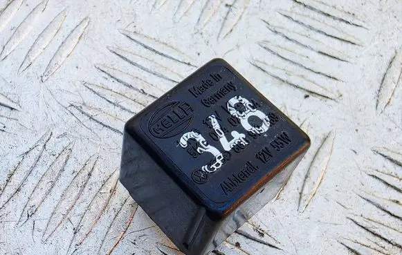 Audi Cabriolet B3 8G Other relay 8G0919469