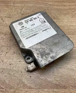 Volkswagen PASSAT B5.5 Airbag control unit/module 1C0909605B 5WK43124