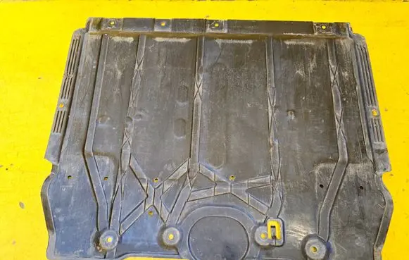 Mercedes-Benz A W177 Engine splash shield/under tray A2475200900