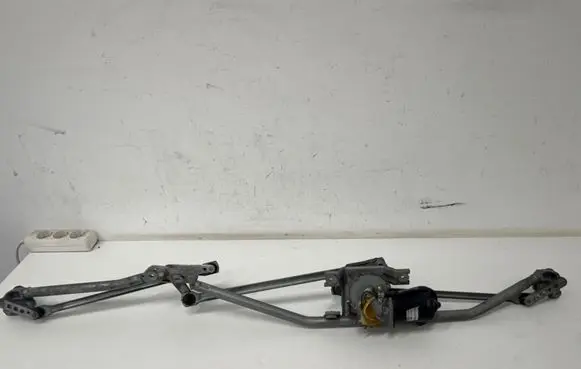 Opel Zafira A Front wiper linkage and motor 404496